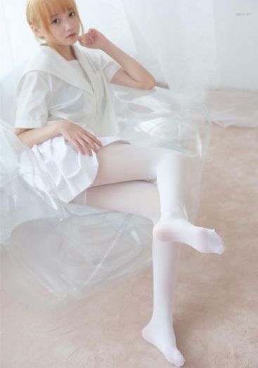宝贝把腿开大让我添添你视频