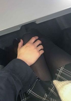 僵尸艳淡