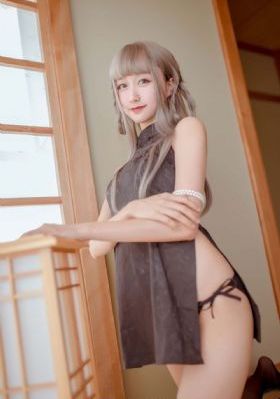 两男一女一起做韩国电影三级